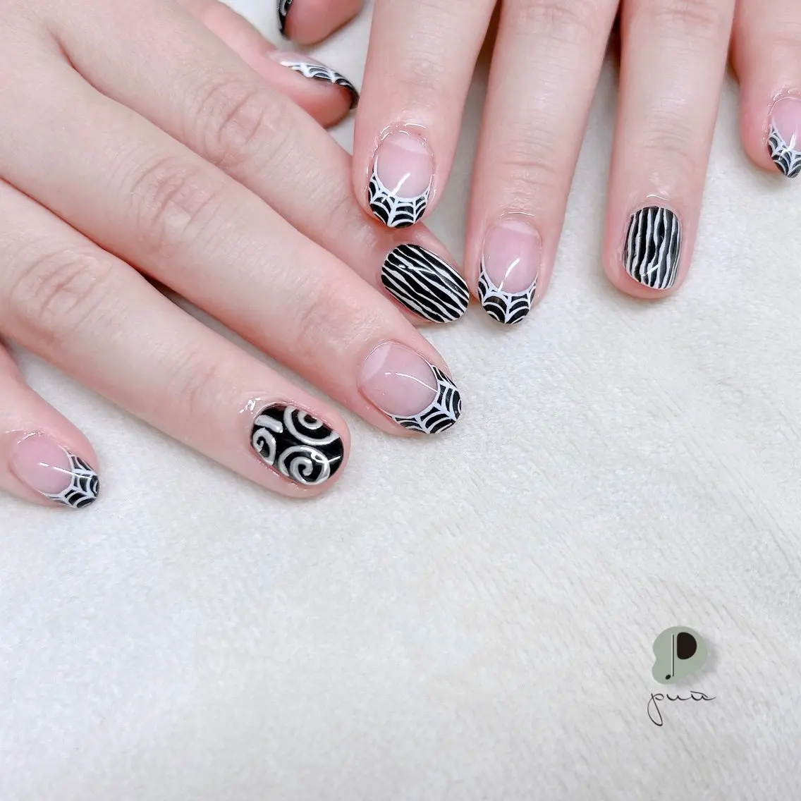 ネイル アートネイル フレンチネイル ジェルネイル ハロウィン ワンカラーネイル ハンドネイル Nail salon puu kyotoのネイルデザイン