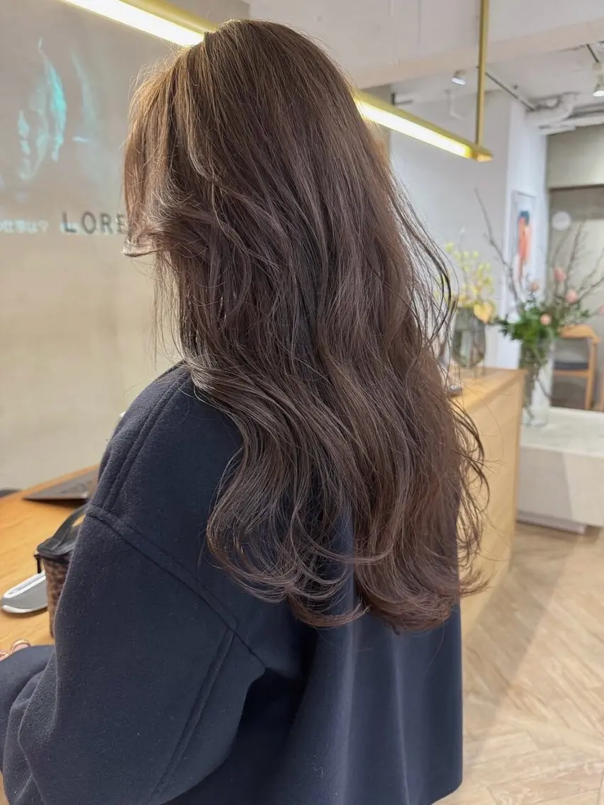 ロング ヘアカラー トリートメント 似合わせレイヤー ＆縮毛矯正のヘアスタイル