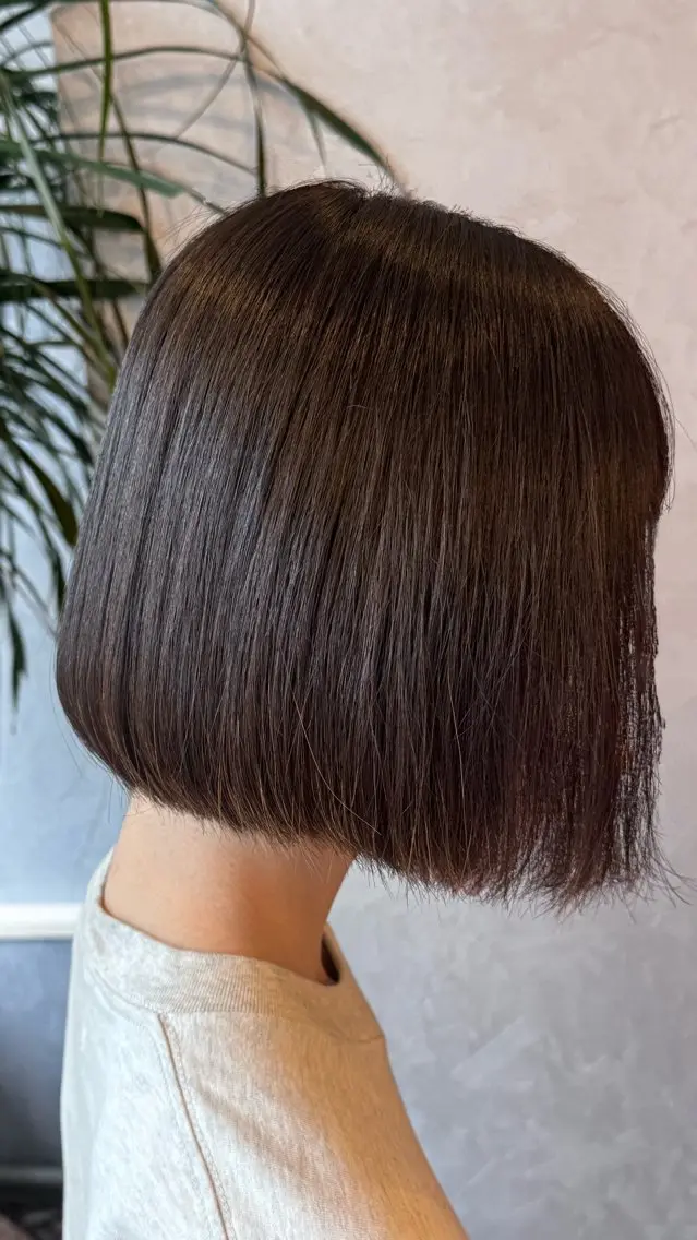 ショート ボブ カット 佐藤 りんのヘアスタイル