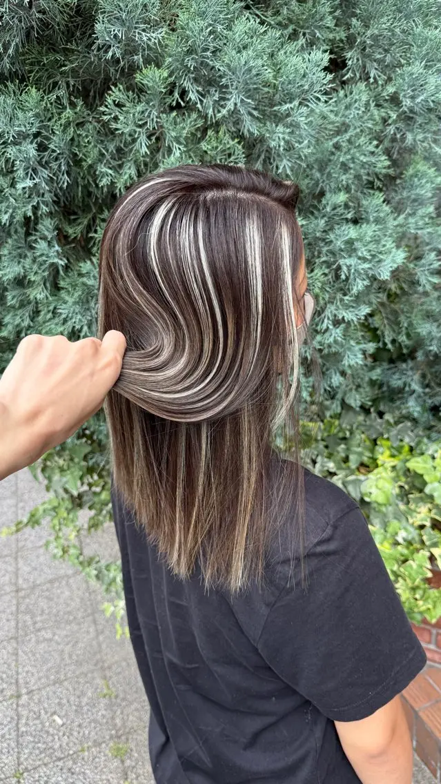 セミロング カラー ハイライトカラー ハイライト 🌈ハイライト特化 🌈 🐶ノザワ🐶のヘアスタイル