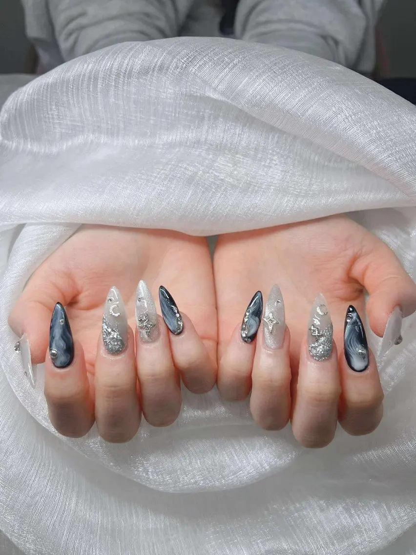 ネイル 長さ出し グラデーション 卒業式 キラキラネイル マグネットネイル ハンドネイル Lee Nailsのネイルデザイン
