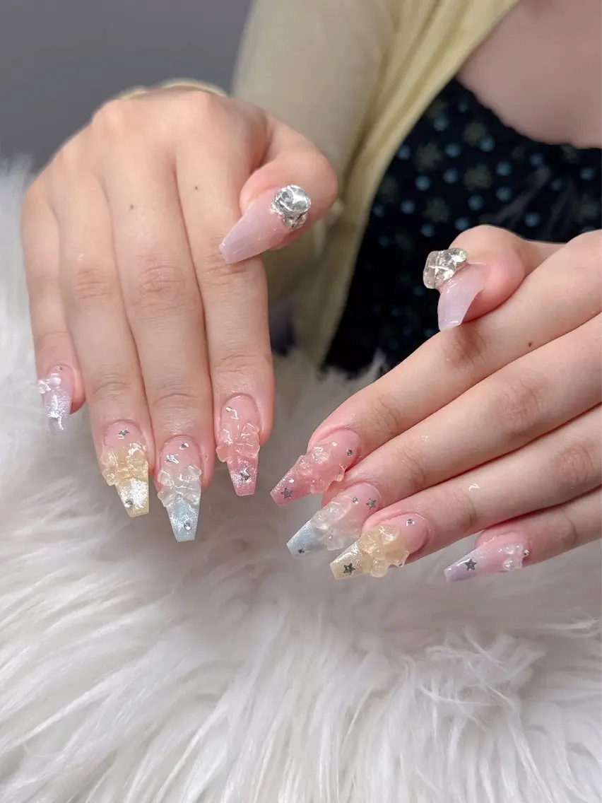 ネイル Lee Nailsのネイルデザイン