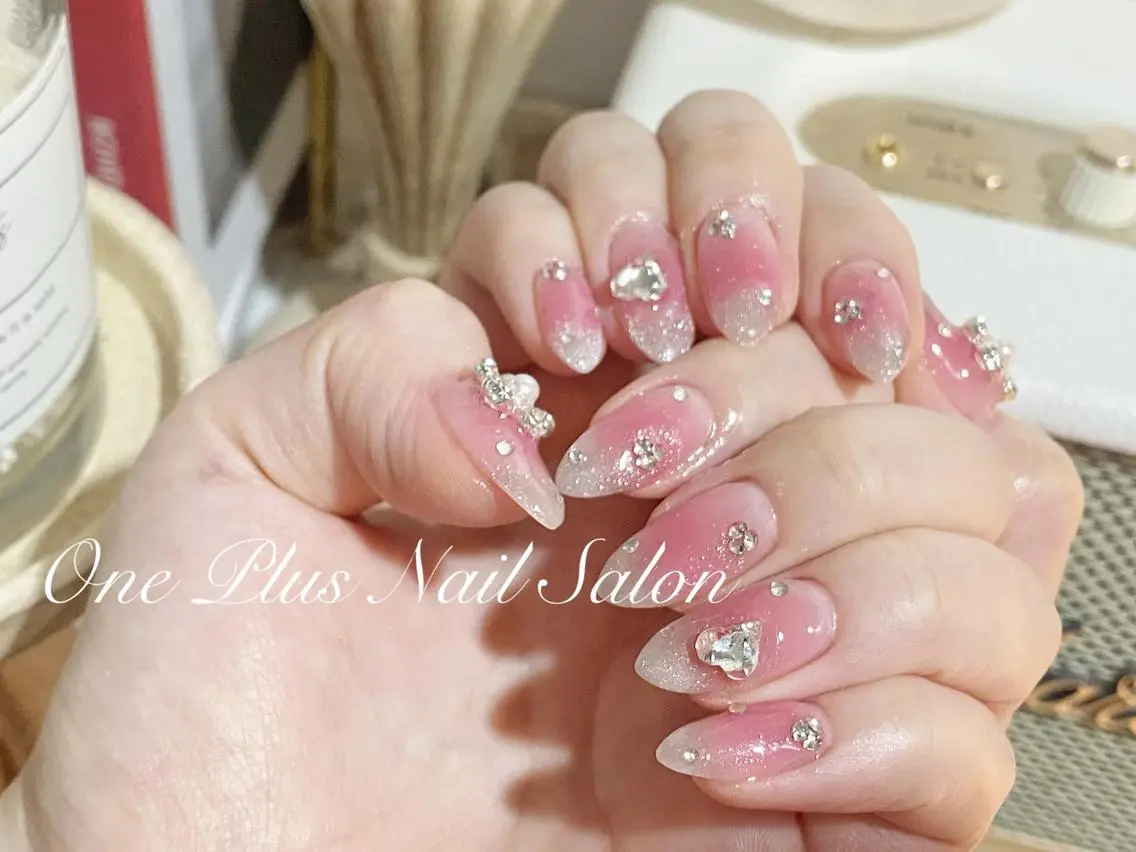 ネイル One Plus Nail Salonのネイルデザイン