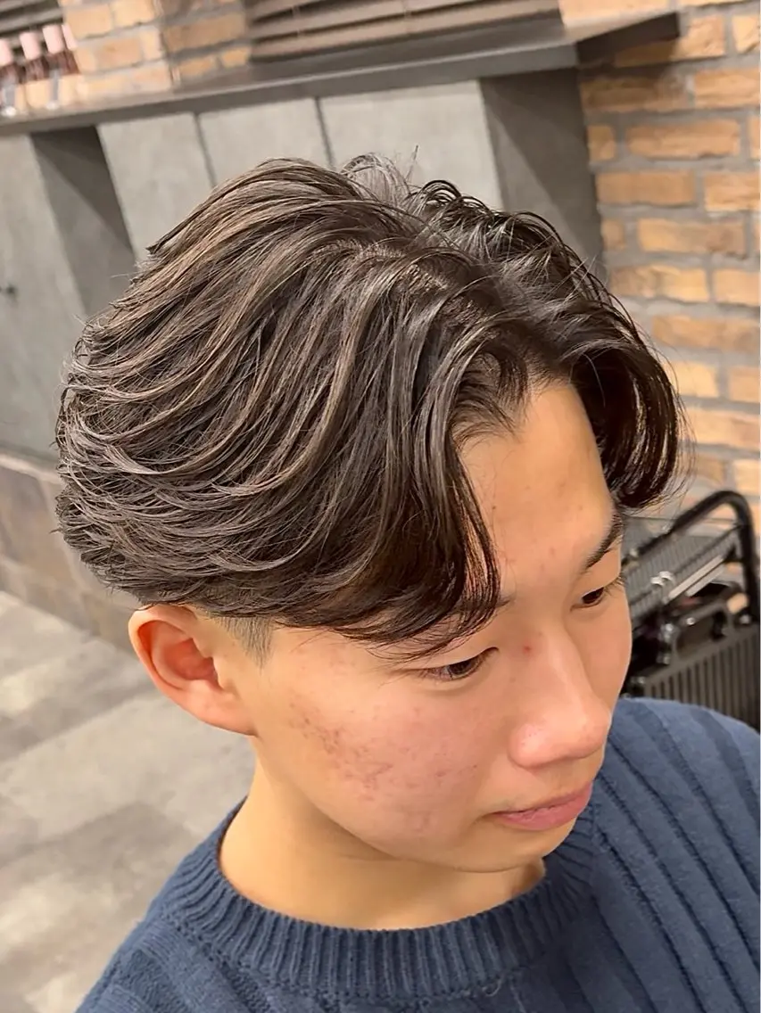 パーマ メンズ フェザーパーマ メンズパーマ センターパート/フェ ザー🔥SHUYAのヘアスタイル