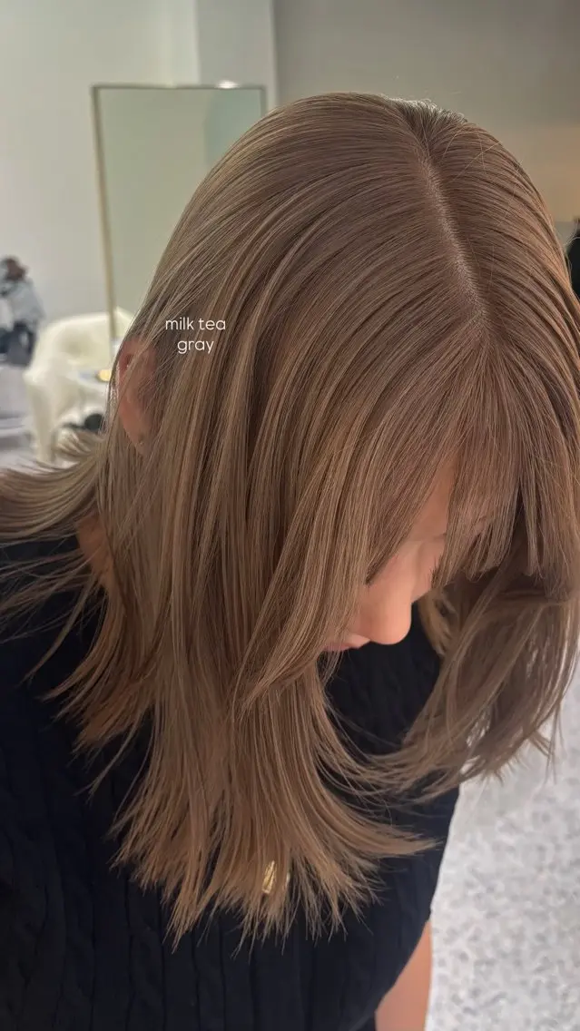 ミディアム カット ヘアカラー トリートメント 服部 沙弥佳のヘアスタイル