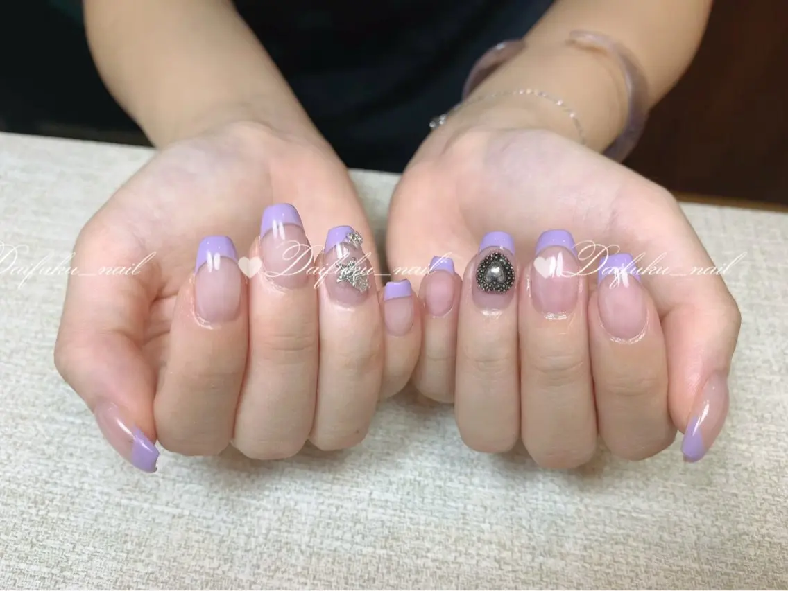 ミディアム ハンドネイル Daifuku nailsのネイルデザイン