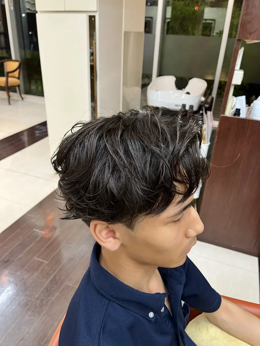 ショート パーマ メンズ センターパート メンズパーマ 🧊メンズ特化🧊 高木航希のヘアスタイル