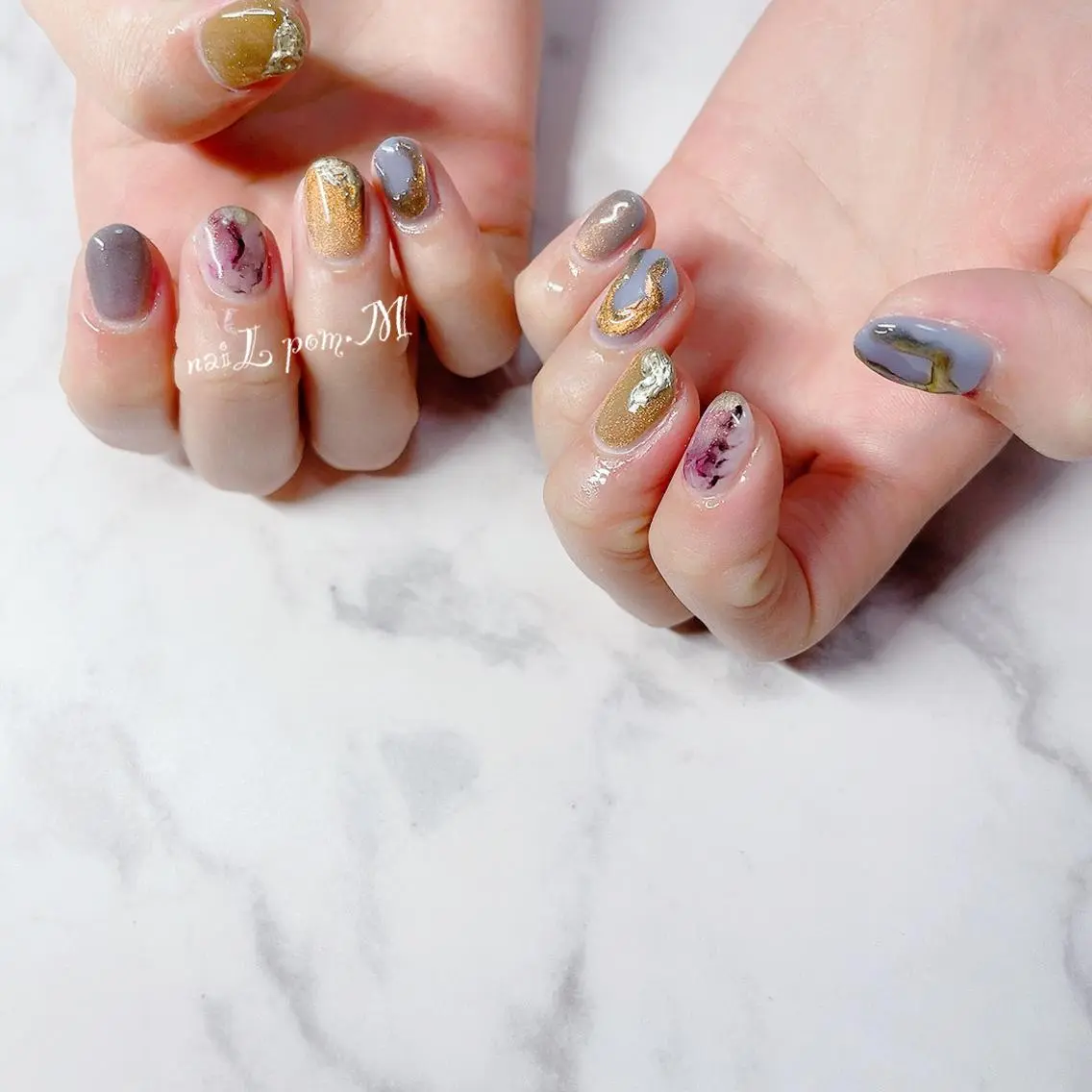 ネイル 氷ネイル・うるうるネイル ニュアンスネイル ハンドネイル ハンドケア naiL pom.Mのネイルデザイン