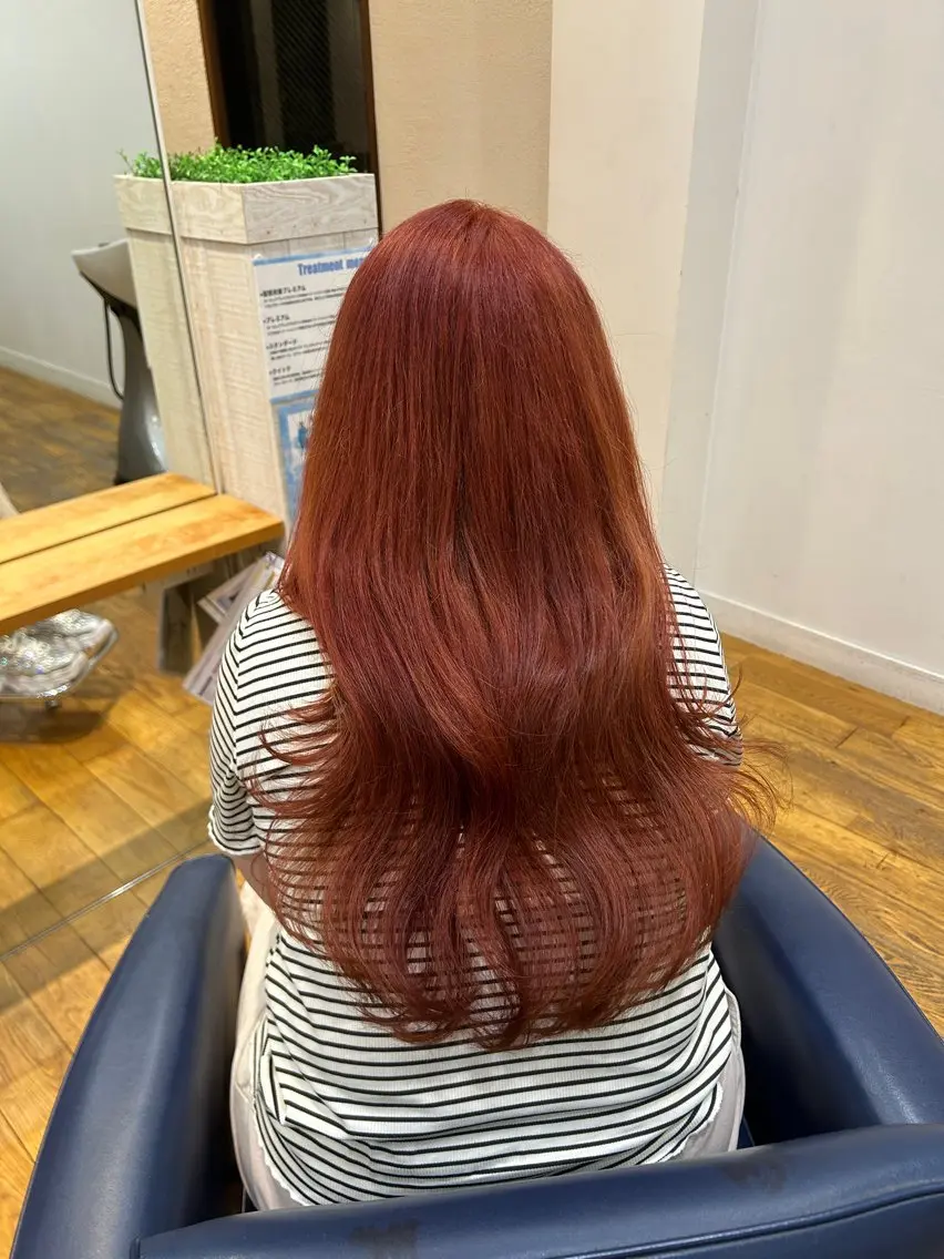 ロング ヘアカラー 太田 絵麻のヘアスタイル