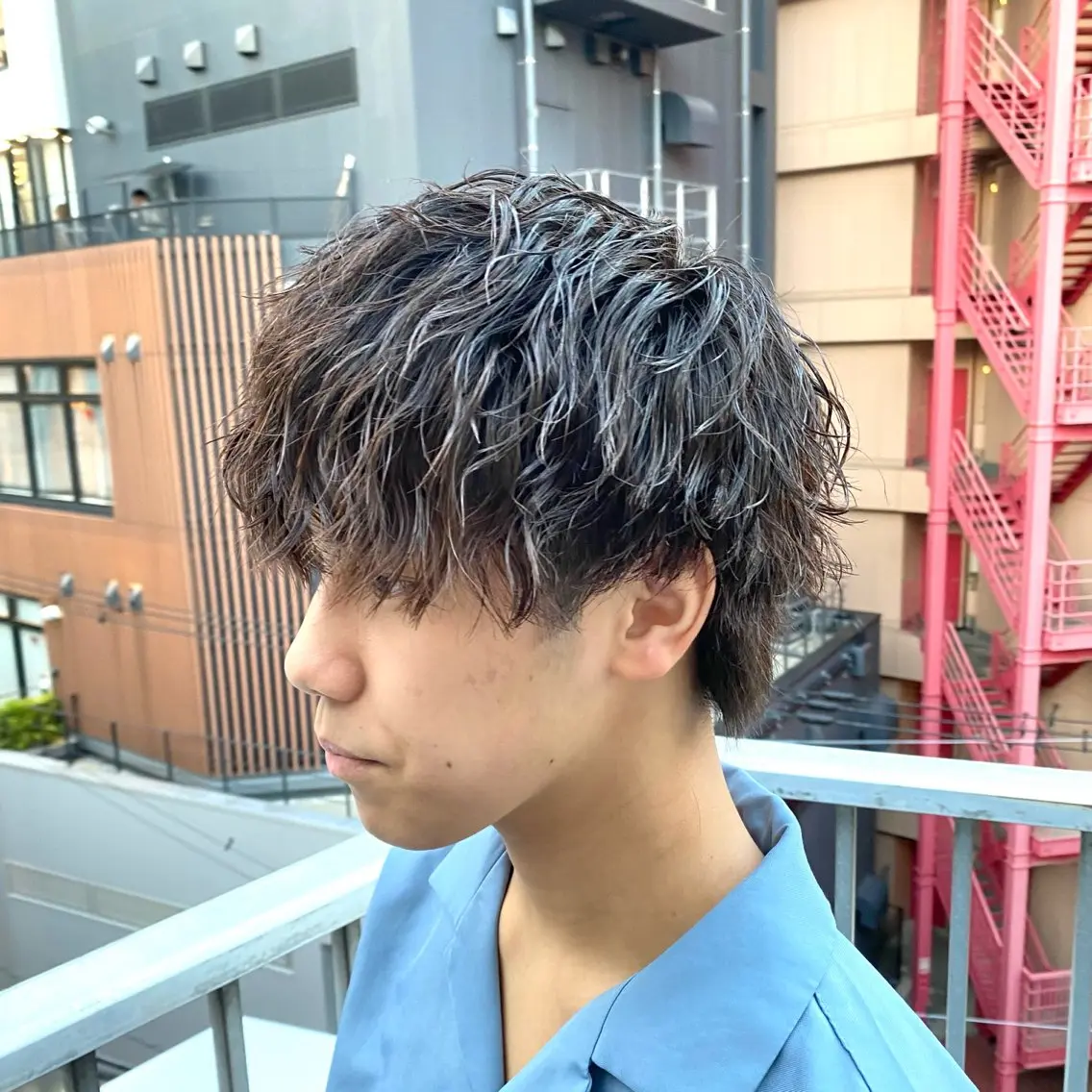 パーマ メンズ アップバング マッシュ メンズパーマ メンズツイストパーマ ツイストスパイラルパーマ 梅田中崎町メンズ 美容師ユースケのヘアスタイル