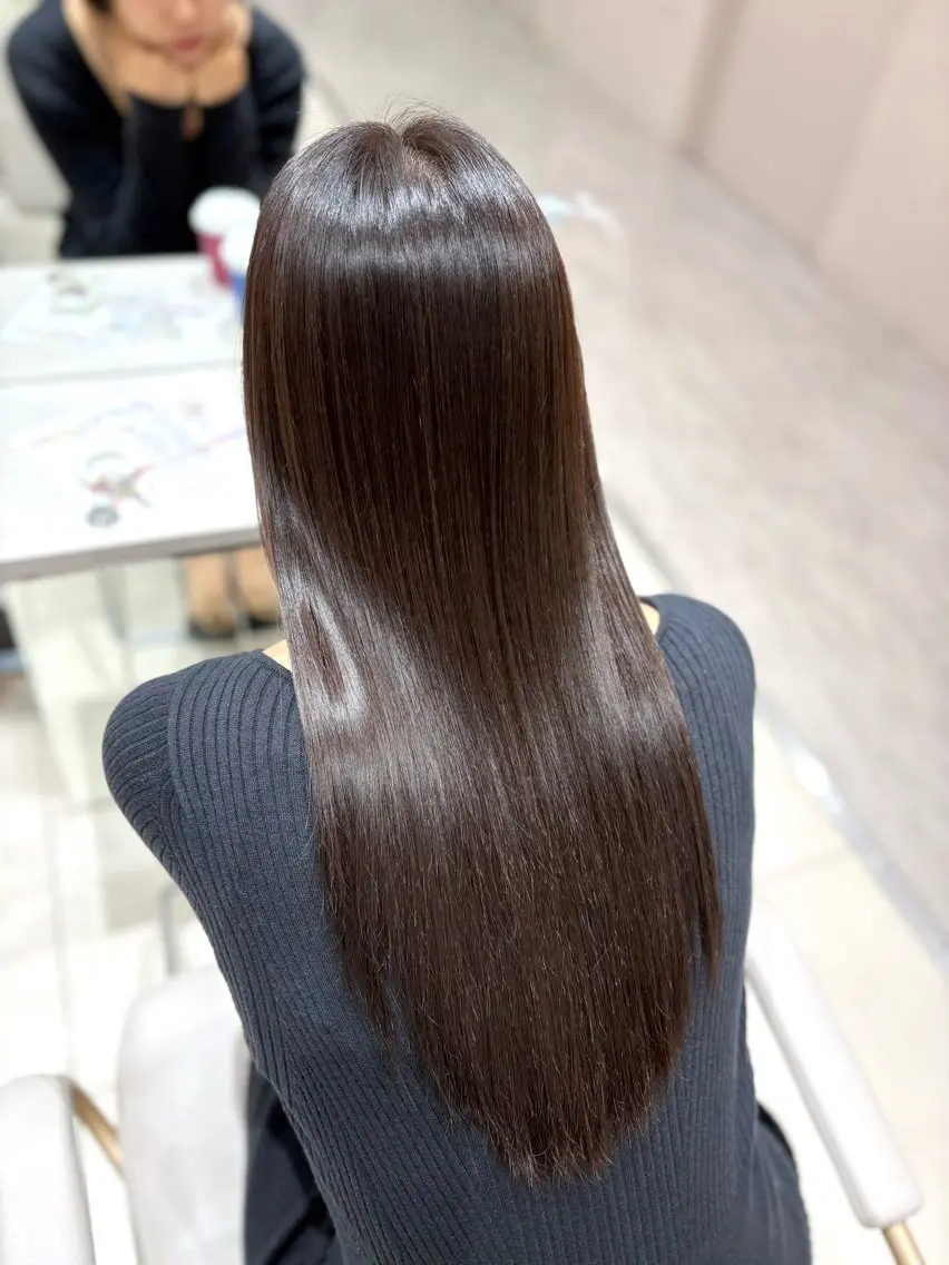 ロング カラー ブラウンカラー ダークブラウン トリートメント 銀座/レイヤー/ 透明感カラー✨りくのヘアスタイル