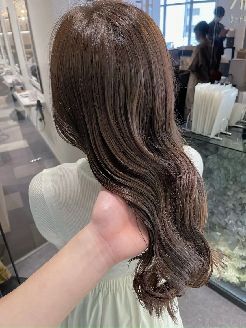 ロング ヘアカラー 斎藤 悠人のヘアスタイル