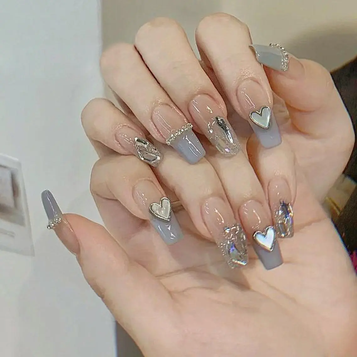ネイル C ✨Mのネイルデザイン