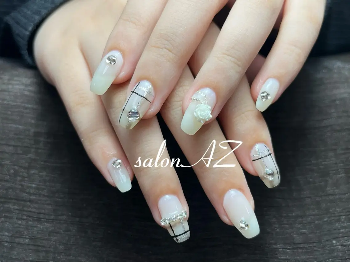 ネイル アートネイル 長さ出し フットネイル フレンチネイル ジェルネイル ハンドネイル salon AZのネイルデザイン