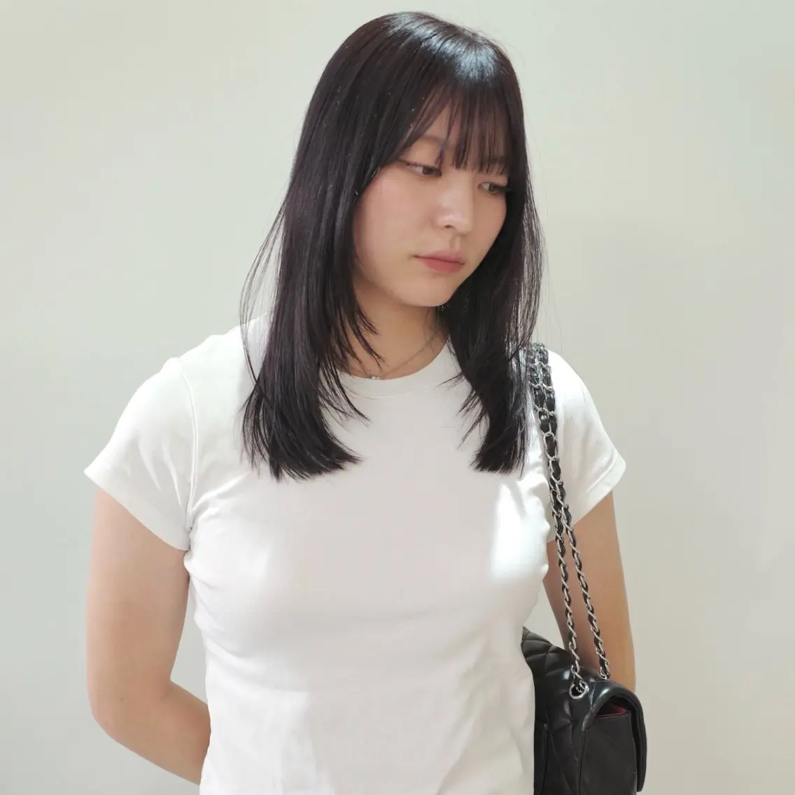 セミロング カラー 透明感カラー 顔まわりレイヤー 顔周りカット ハッシュカット レイヤーカット カット ヘアカラー トリートメント nonoka オリーブ/レイヤーのヘアスタイル
