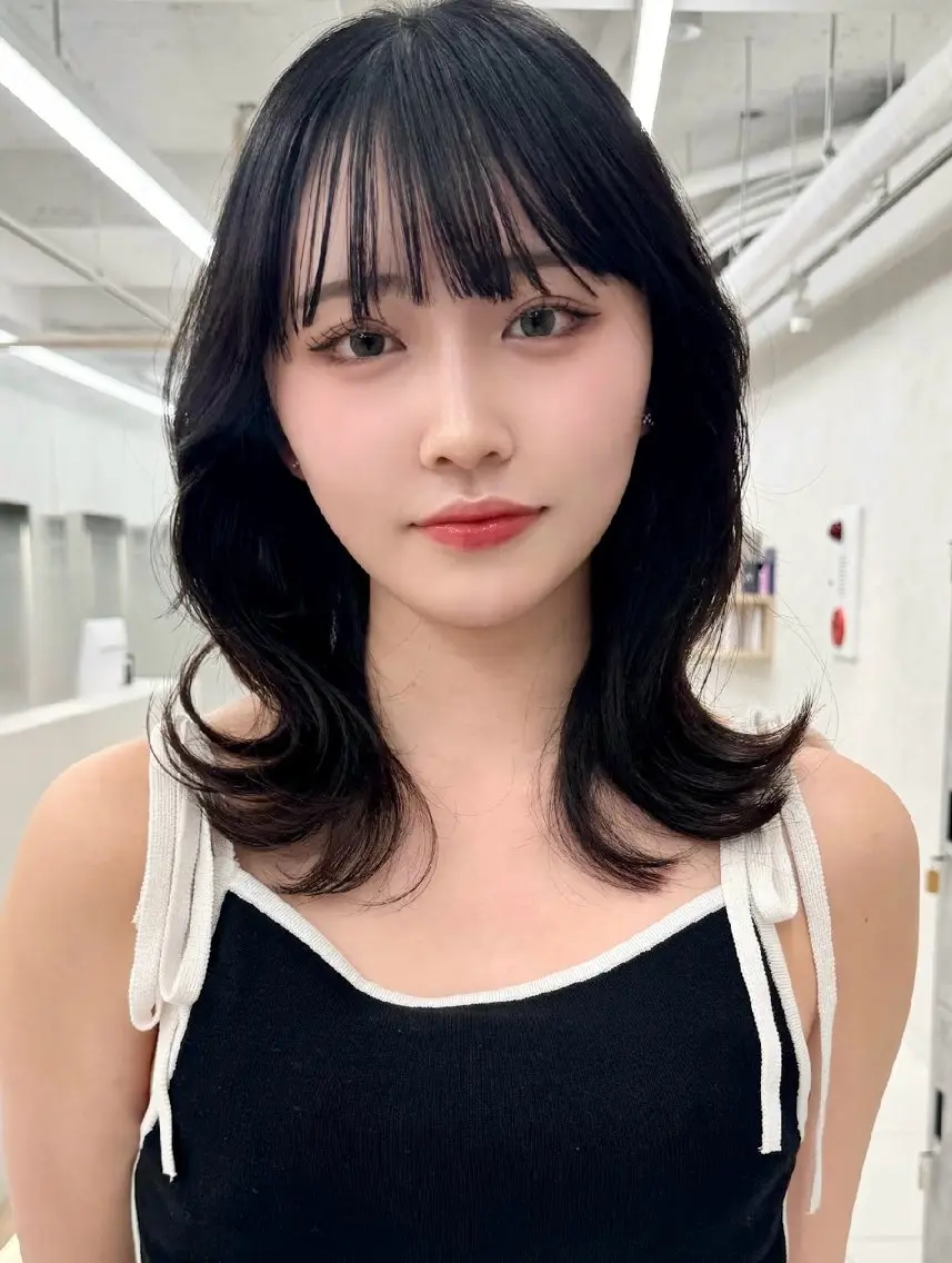 ミディアム カラー 透明感カラー / Minami🤍のヘアスタイル
