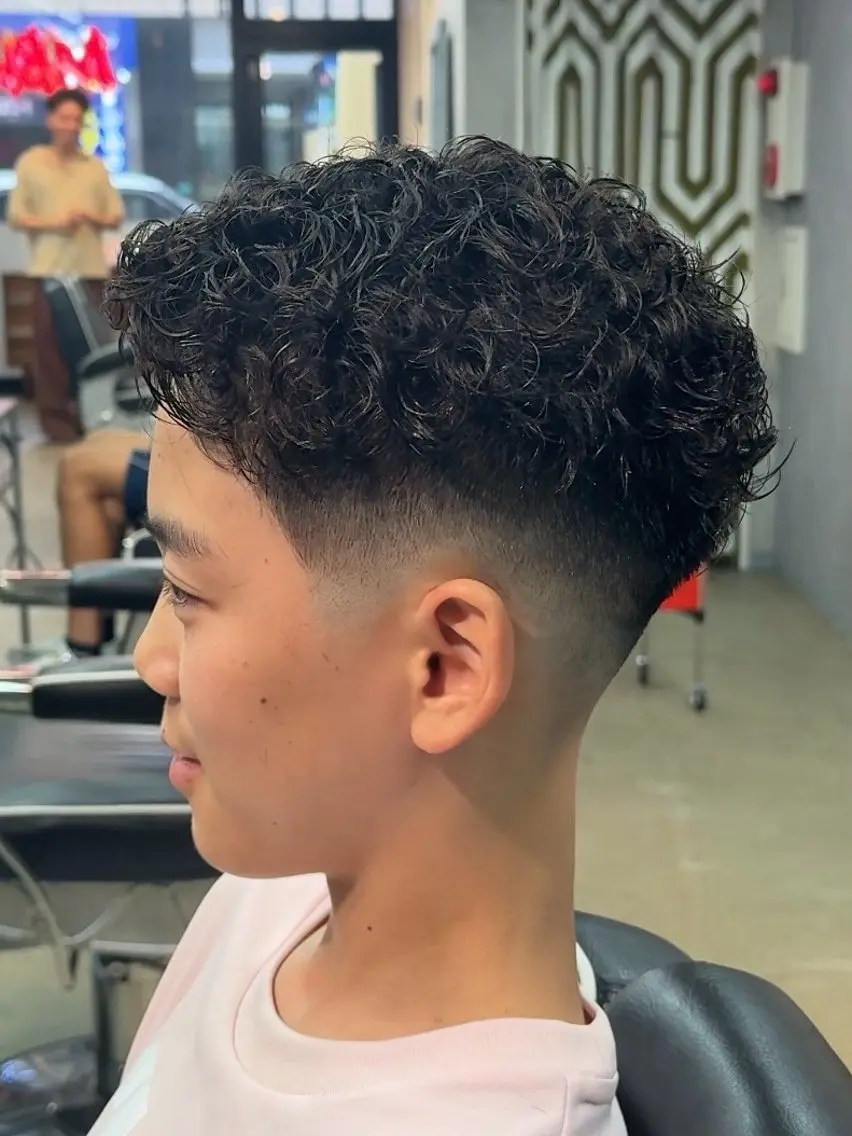 ショート メンズ特化/パーマ /swag/ルーカスのヘアスタイル