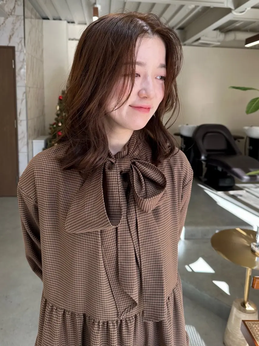 ミディアム カラー カット ヘアカラー トリートメント ハイトーン×似合わせ 🌱中川慎之介のヘアスタイル
