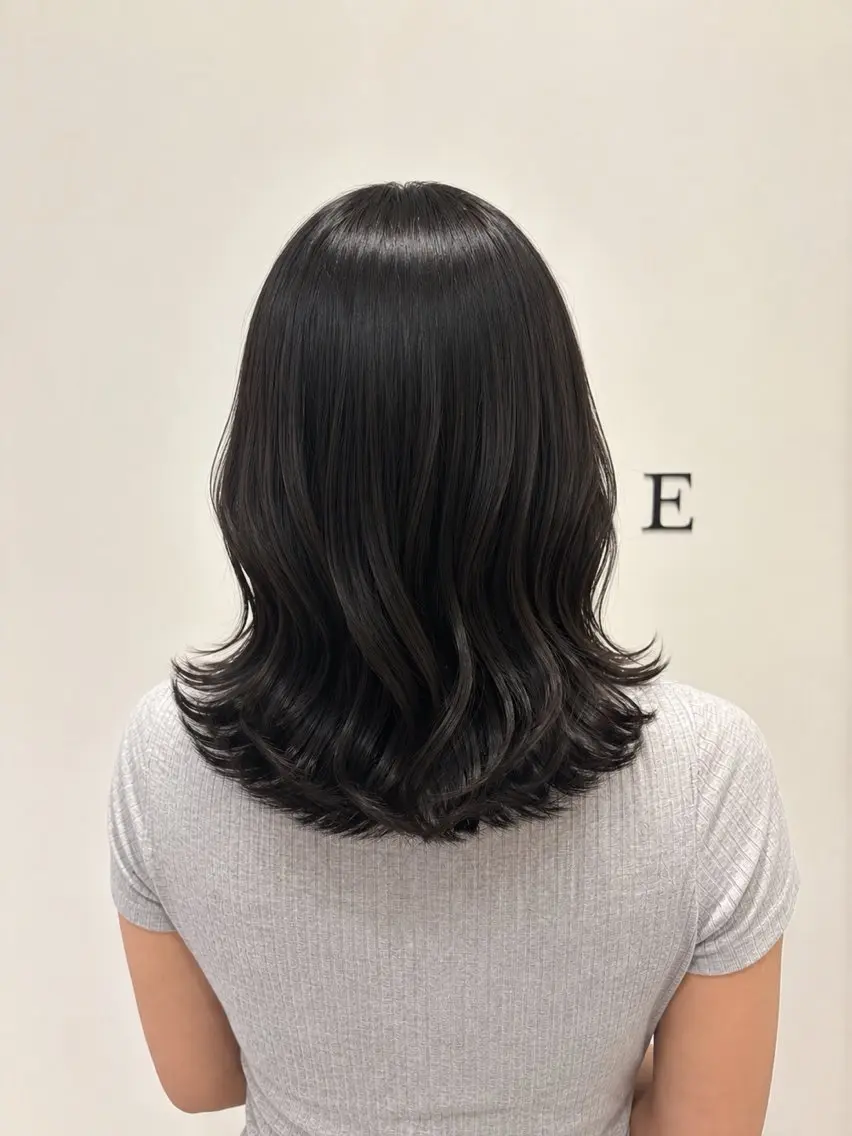 カラー ヘアカラー 中島 愛美衣のヘアスタイル