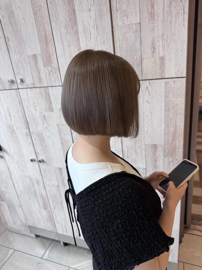 ショート カラー ブリーチ 透明感カラー ボブ ヘアカラー ✨カラーの悩み 解決✨斎藤相慶のヘアスタイル
