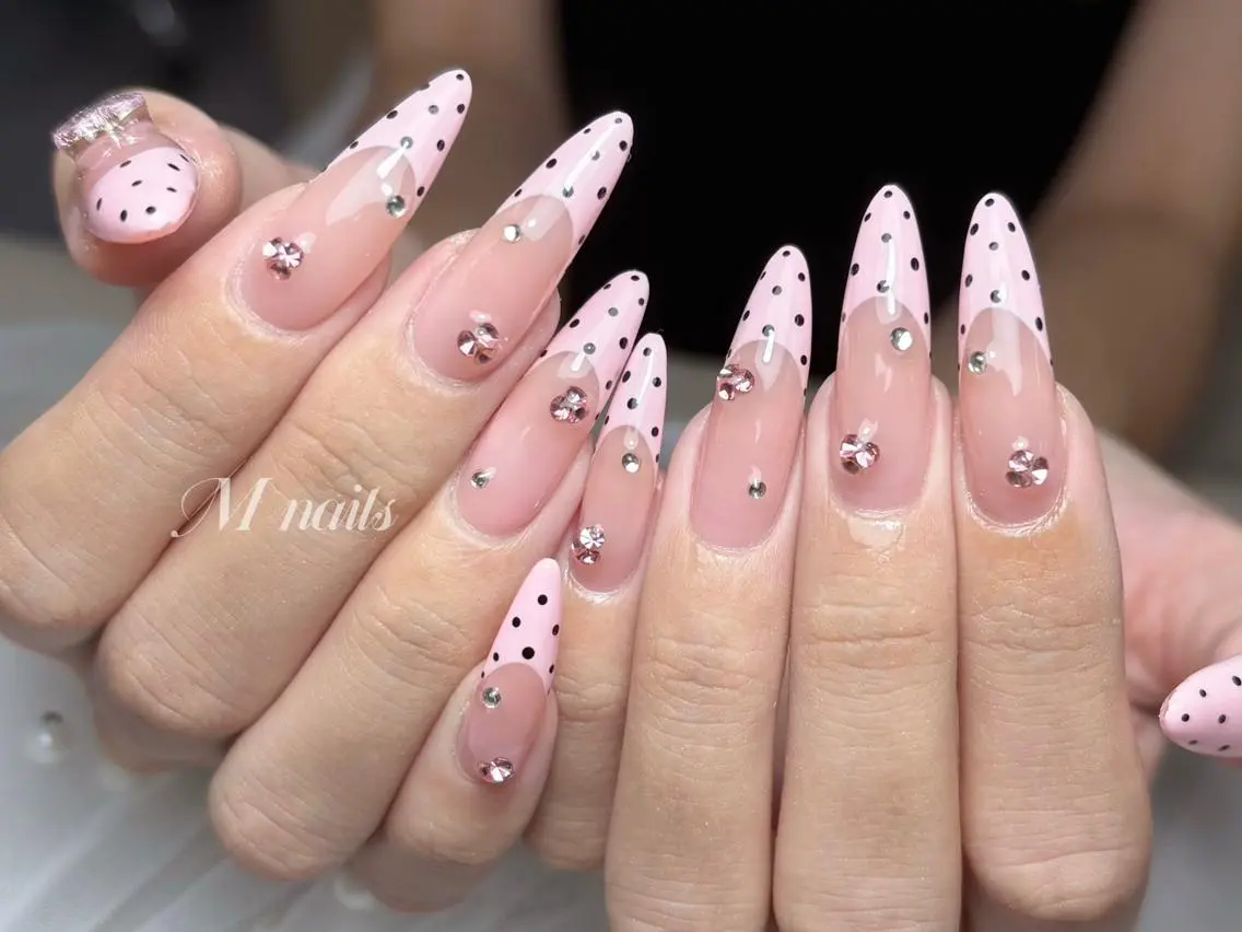 ネイル M🌷nail 長さだし専門店のネイルデザイン