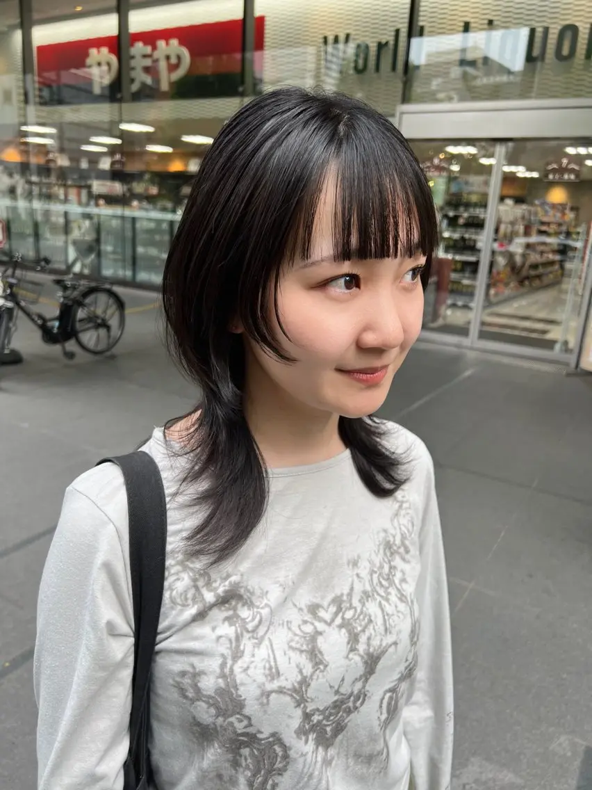 ミディアム レイヤーカット ウルフカット ウルフレイヤー beleefric 🩵チセのヘアスタイル