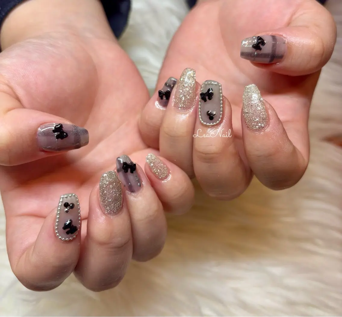 ネイル ラメ(グリッター) リボン Lea Nailのネイルデザイン