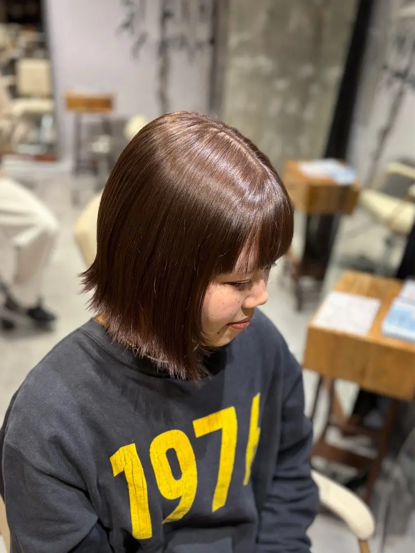 ショート カラー ベージュカラー 透明感カラー ボブ 相宮 優羽のヘアスタイル