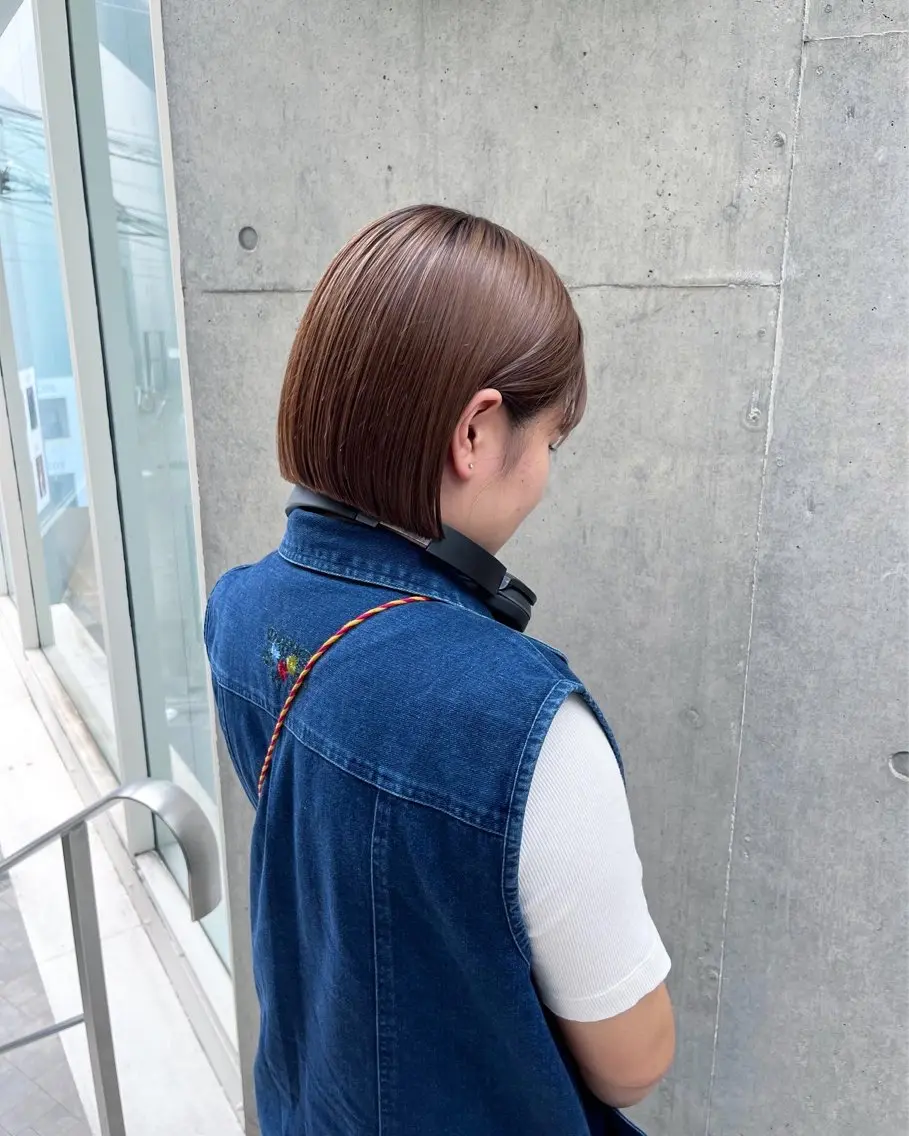 ミディアム カラー 縮毛矯正ボブ&顔まわ レイヤー♡TOMOEのヘアスタイル