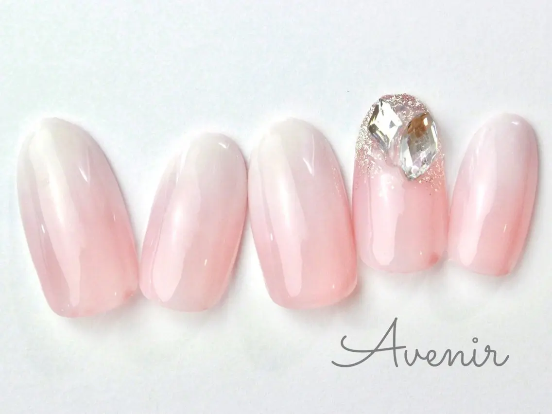 ネイル ハンドネイル Avenir 表参道 nail&eye予約のネイルデザイン