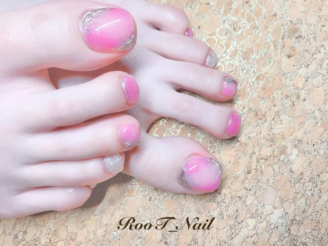 メンズ ネイル ニュアンスネイル フットネイル RooT Nailのネイルデザイン