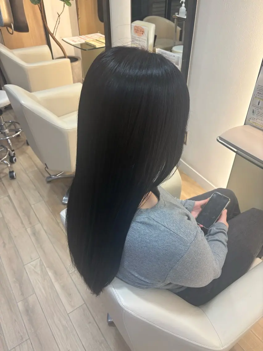 ロング カラー 内野 紗希のヘアスタイル