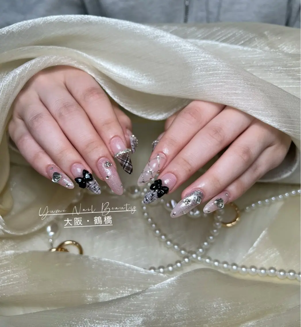 ミディアム ハンドネイル Linh Nailのネイルデザイン