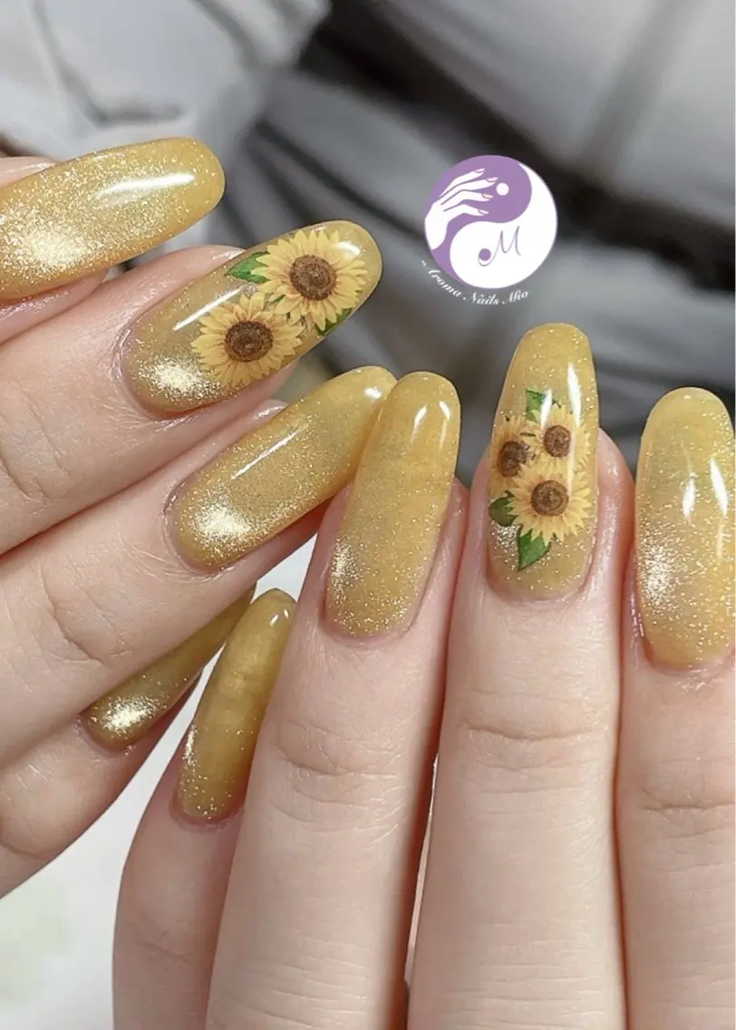ネイル アートネイル 赤色 ハンドネイル .Nails Mio 赤羽西ネイルサロンのネイルデザイン