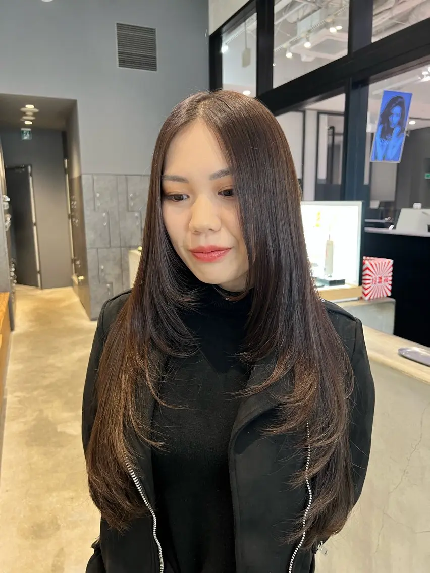 ロング レイヤーカット 久保 嗣温のヘアスタイル
