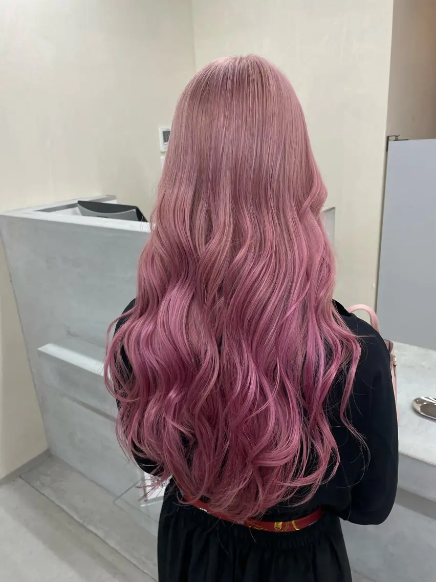 ロング カラー ブリーチ 松村 友里圭のヘアスタイル