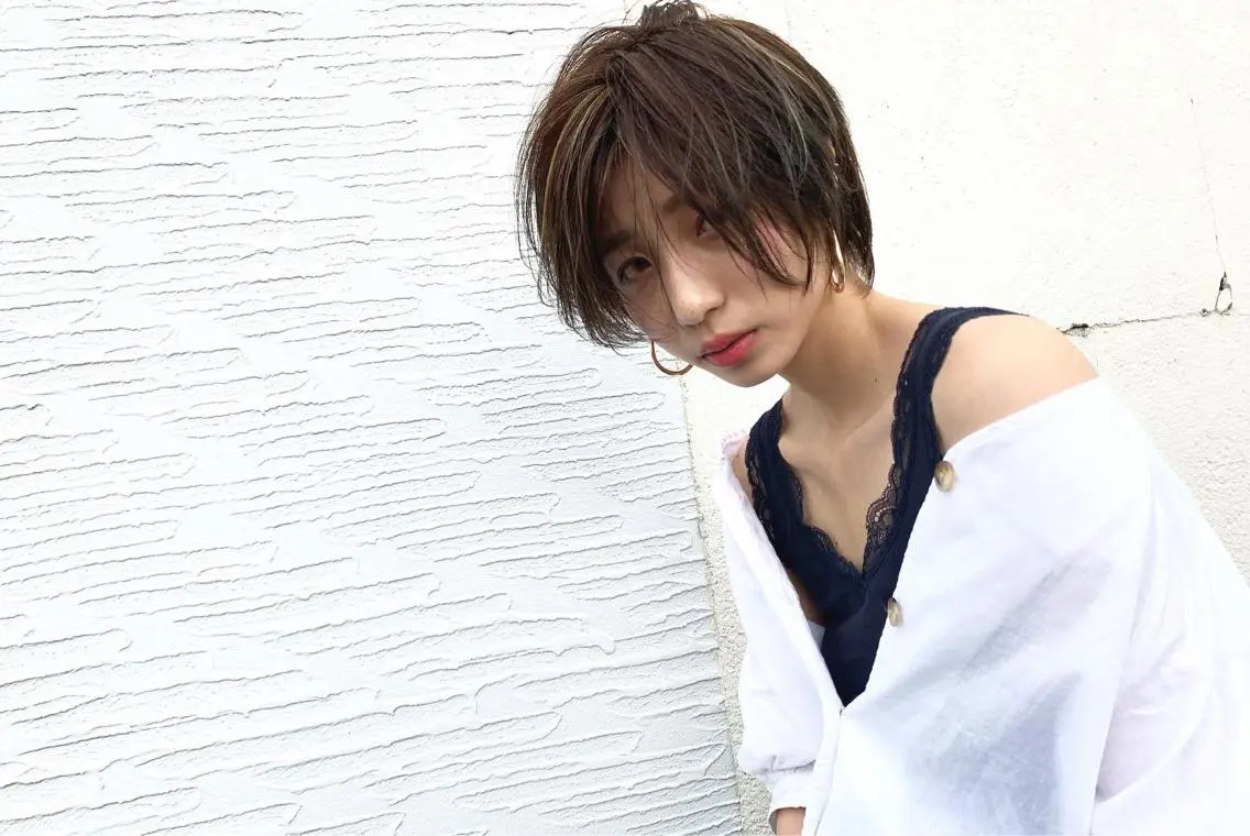 ショート カラー グレージュ ハイライトカラー ハイライト カット ヘアカラー トリートメント IORI #韓国ヘア#髪質改善のヘアスタイル