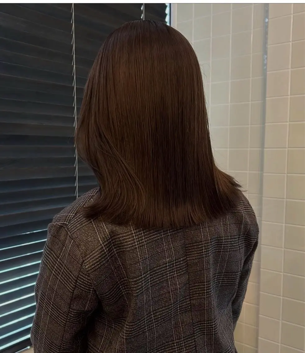 ミディアム ヘアカラー トリートメント 透明感カラー ／emiのヘアスタイル