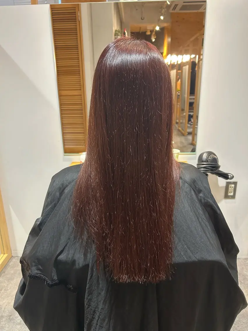 ロング ピンクラベンダー 松岡 美紀のヘアスタイル