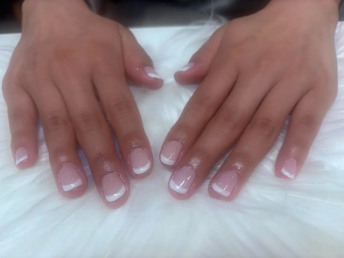 ネイル ハンドネイル 田中 梨奈のネイルデザイン