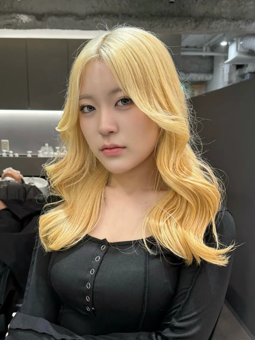 ロング ハイトーン/名古屋 Hinakiのヘアスタイル