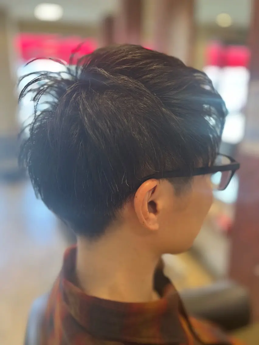ショート 織田 英之のヘアスタイル