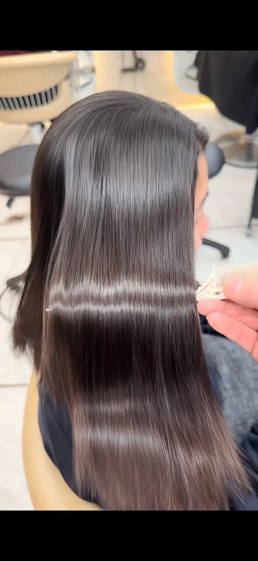 セミロング カット ヘアカラー 縮毛矯正 トリートメント レイヤー/縮毛矯正 髪質改善/e_kiのヘアスタイル