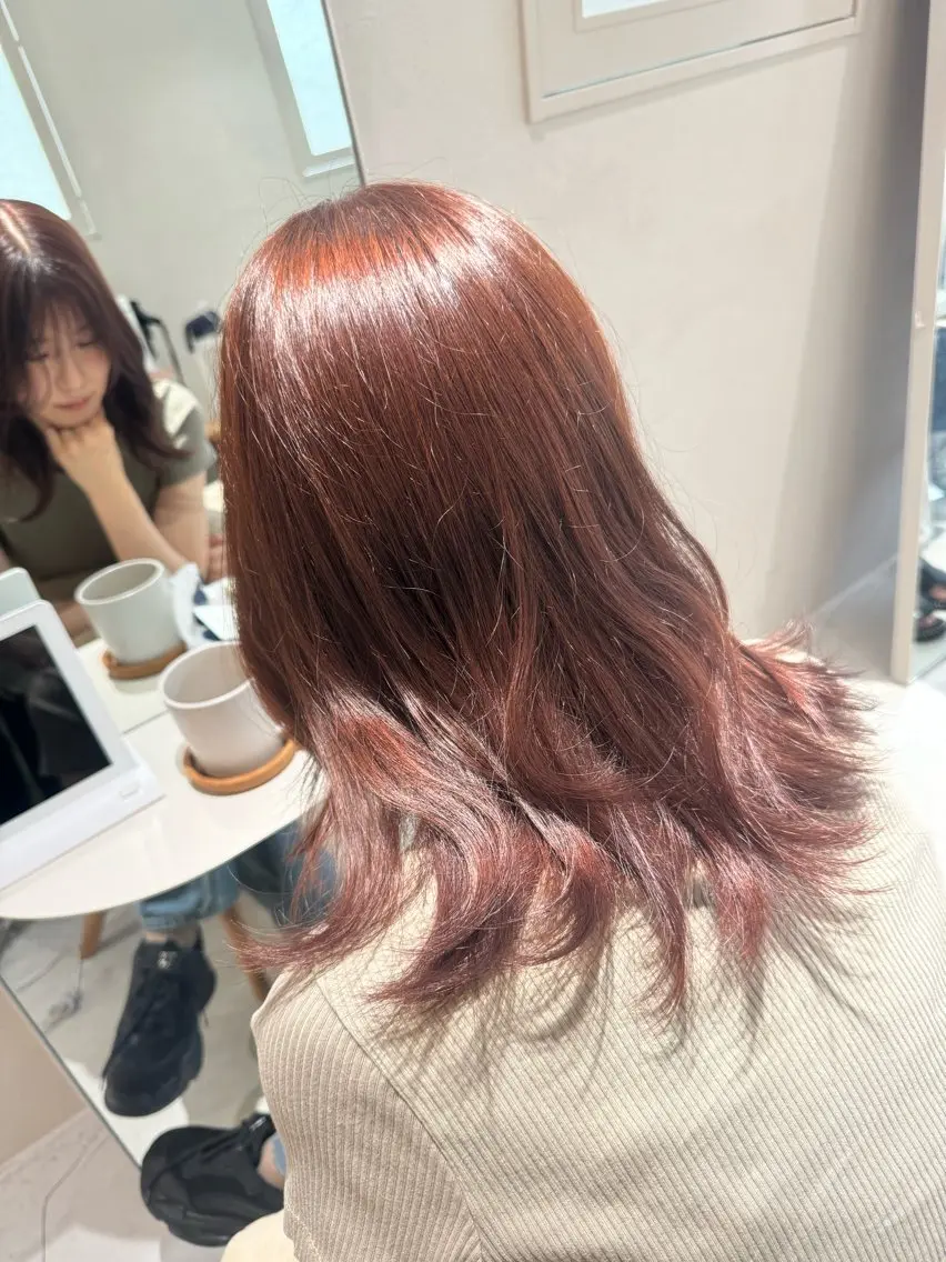 セミロング カラー ベージュカラー ピンクカラー ピンクベージュ 花見 亜沙美のヘアスタイル