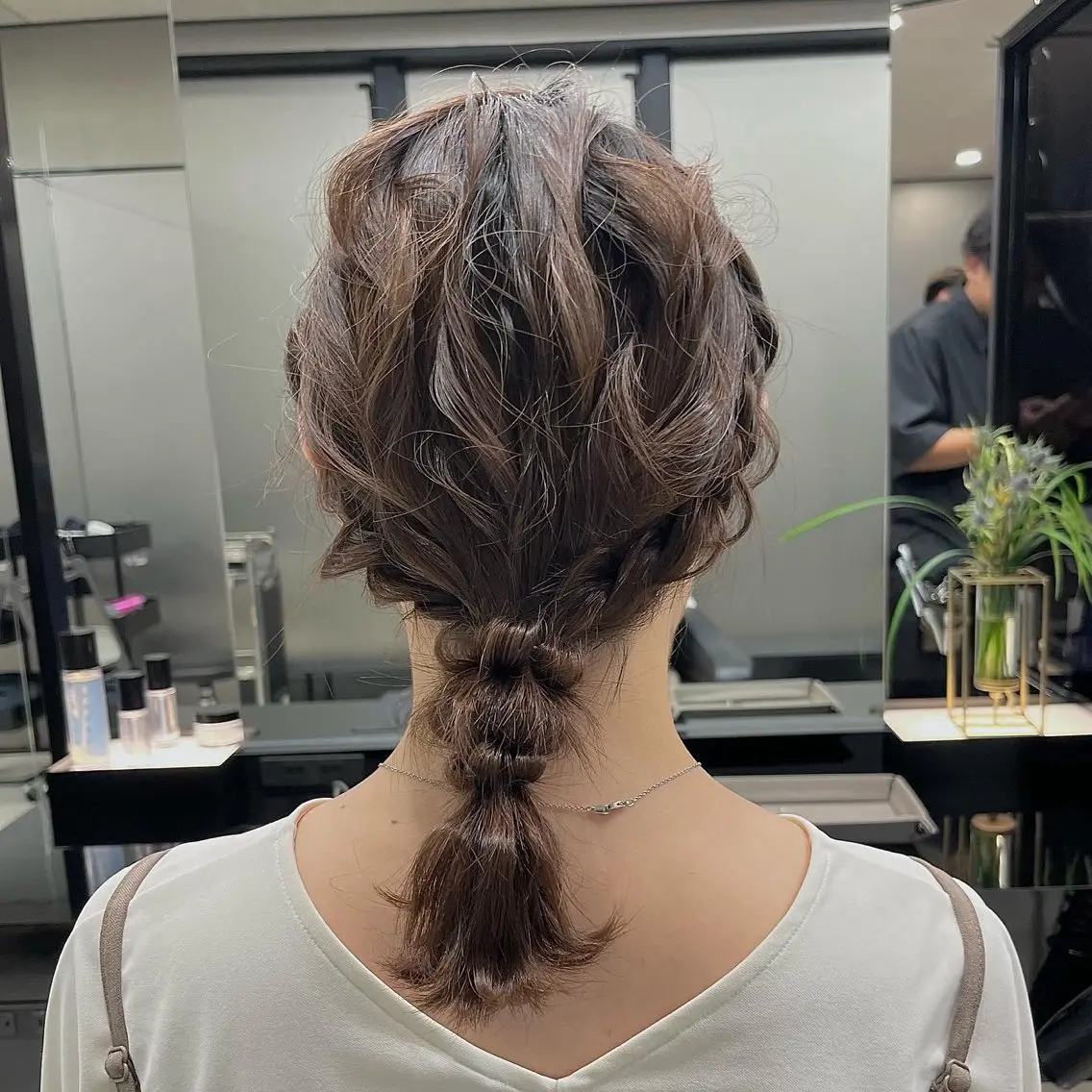 ミディアム ヘアアレンジ ウスイマイコ カット/ケアカラーのヘアスタイル