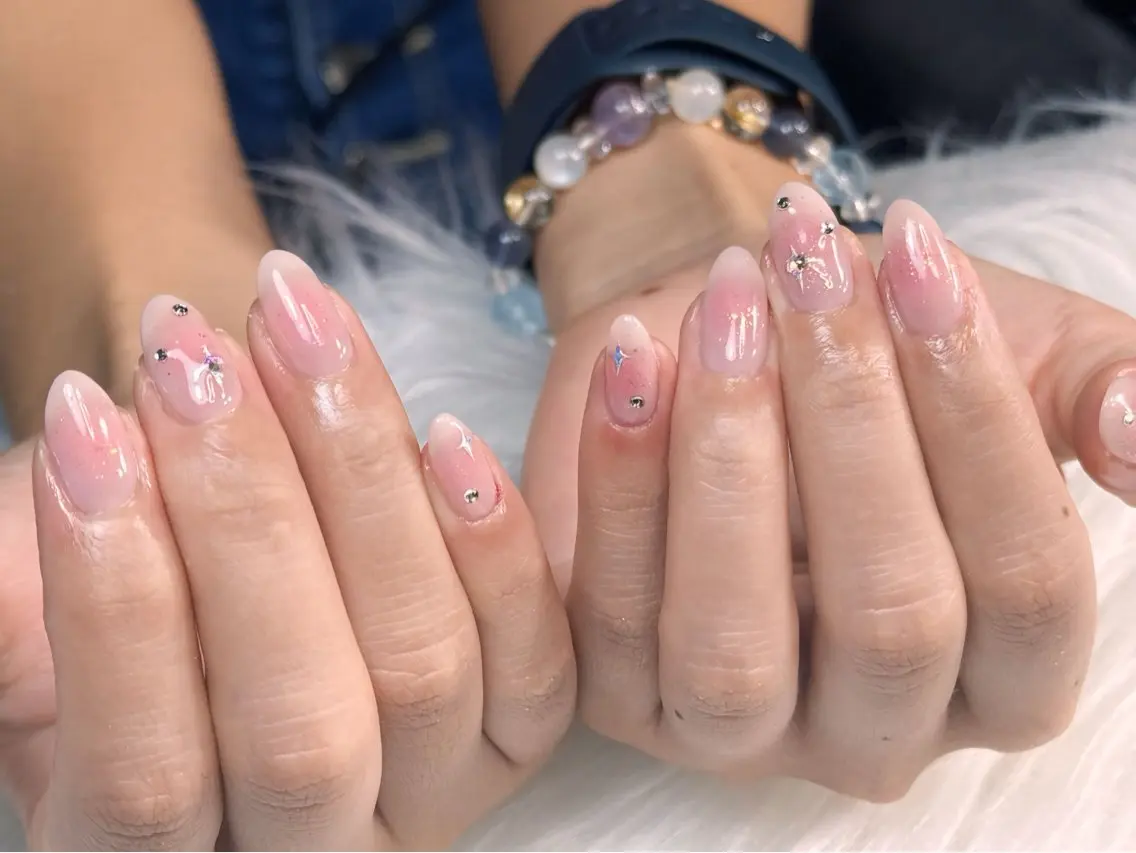 ネイル アートネイル オーロラネイル チークネイル フレンチネイル ジェルネイル nail sideraのネイルデザイン