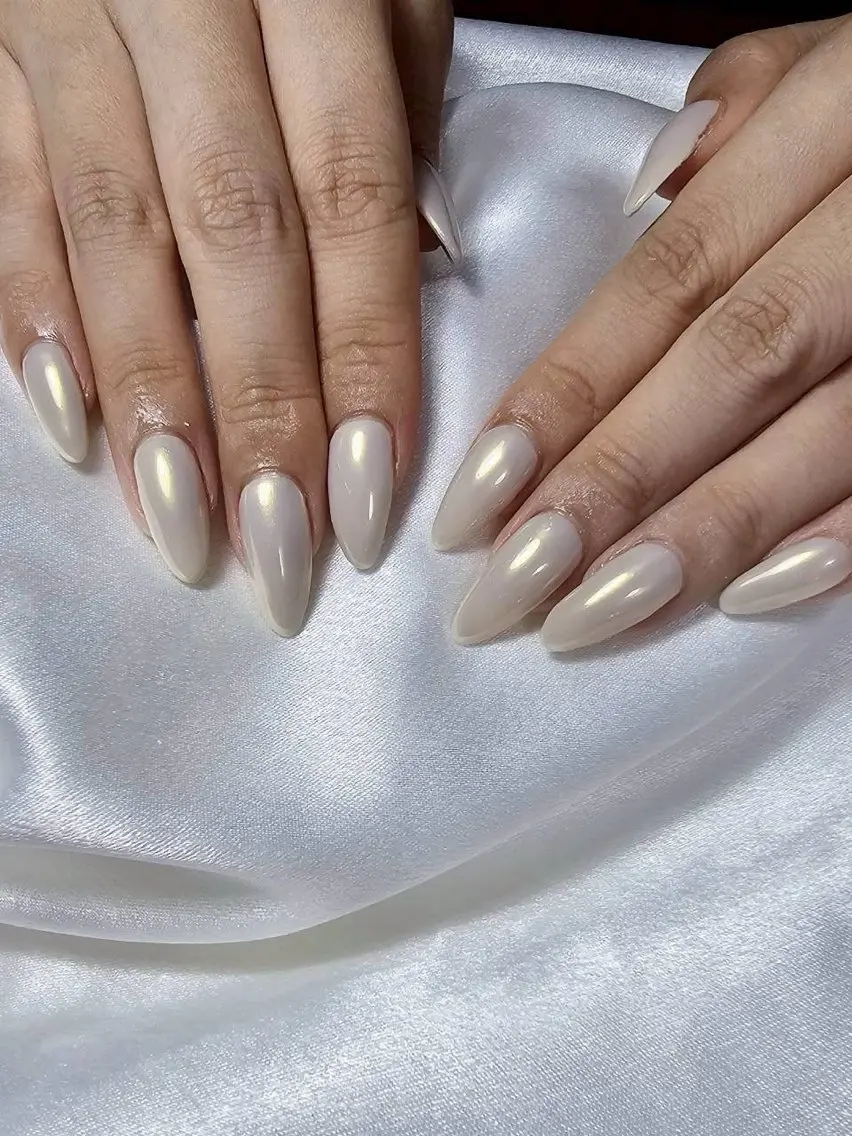 ネイル オーロラネイル フットネイル フレンチネイル ジェルネイル マグネットネイル ハンドネイル kiki nail たまプラーザのネイルデザイン