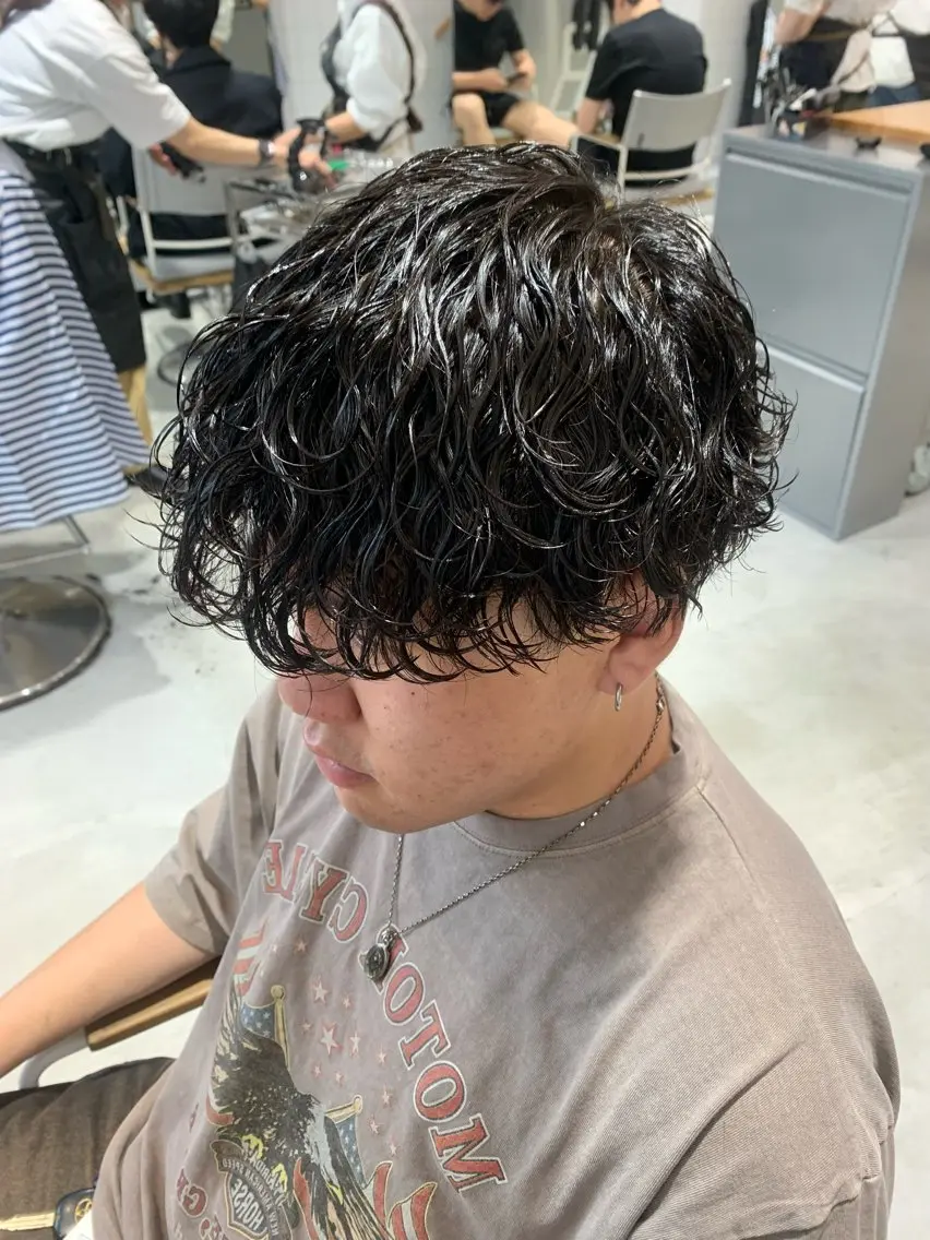ショート パーマ メンズ マッシュ メンズパーマ 波巻きパーマ カット パーマ フェードカット/メン ズパーマ/森巧真のヘアスタイル