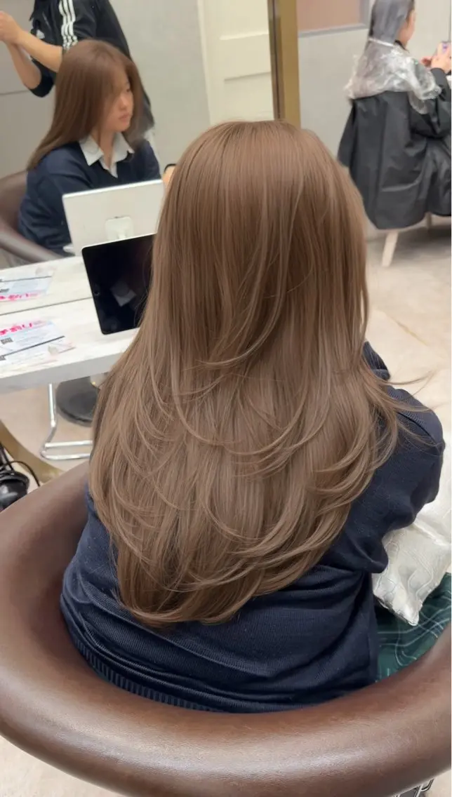 ミディアム カラー カット ヘアカラー トリートメント レイヤーダブルカラー KYONのヘアスタイル