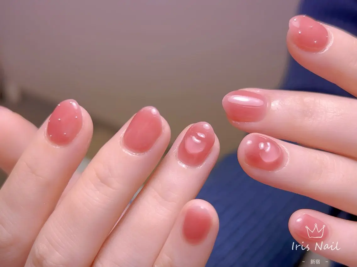 ネイル フレンチネイル ジェルネイル グラデーション 韓国ネイル マグネットネイル ハンドネイル 【長さ出し】 IRIS NAILのネイルデザイン